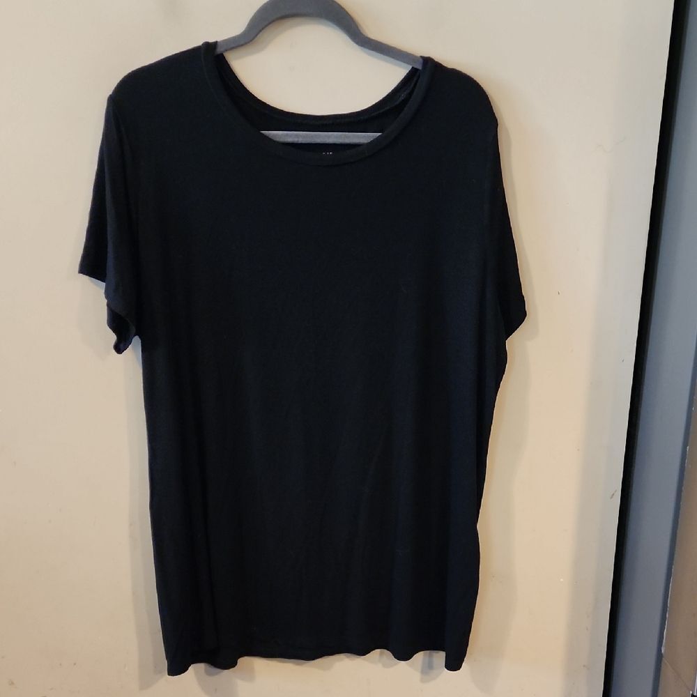 Torrid Black Short Sleeve Crew Neck Tee